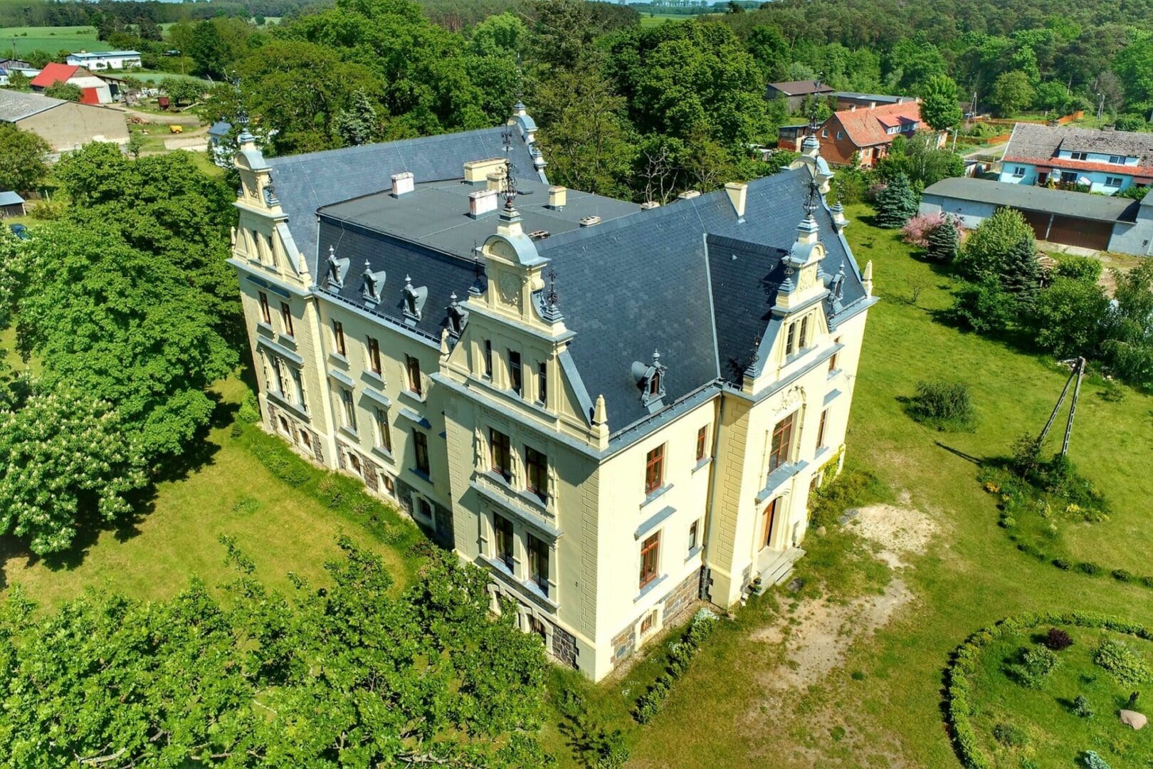   O cystersach Tatarze i neorenesansowej szacie