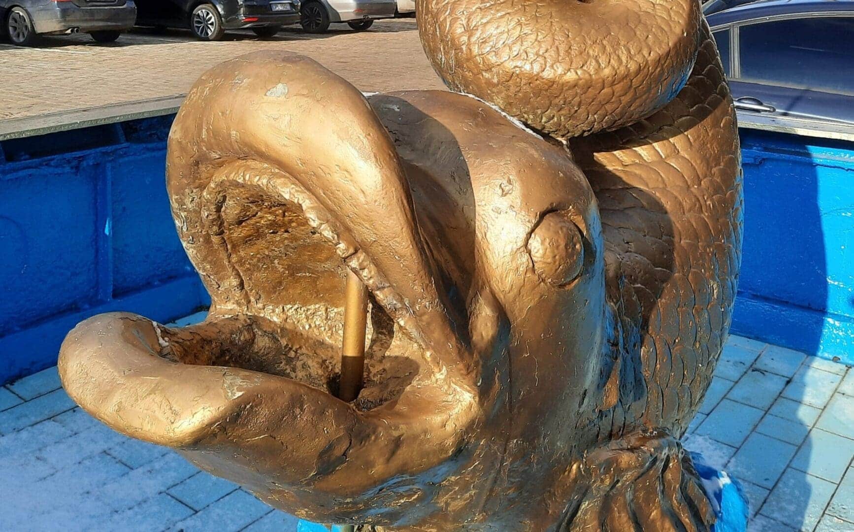   O młodym faunie dziewoi z koromysłem i złotej rybce która jest ssakiem