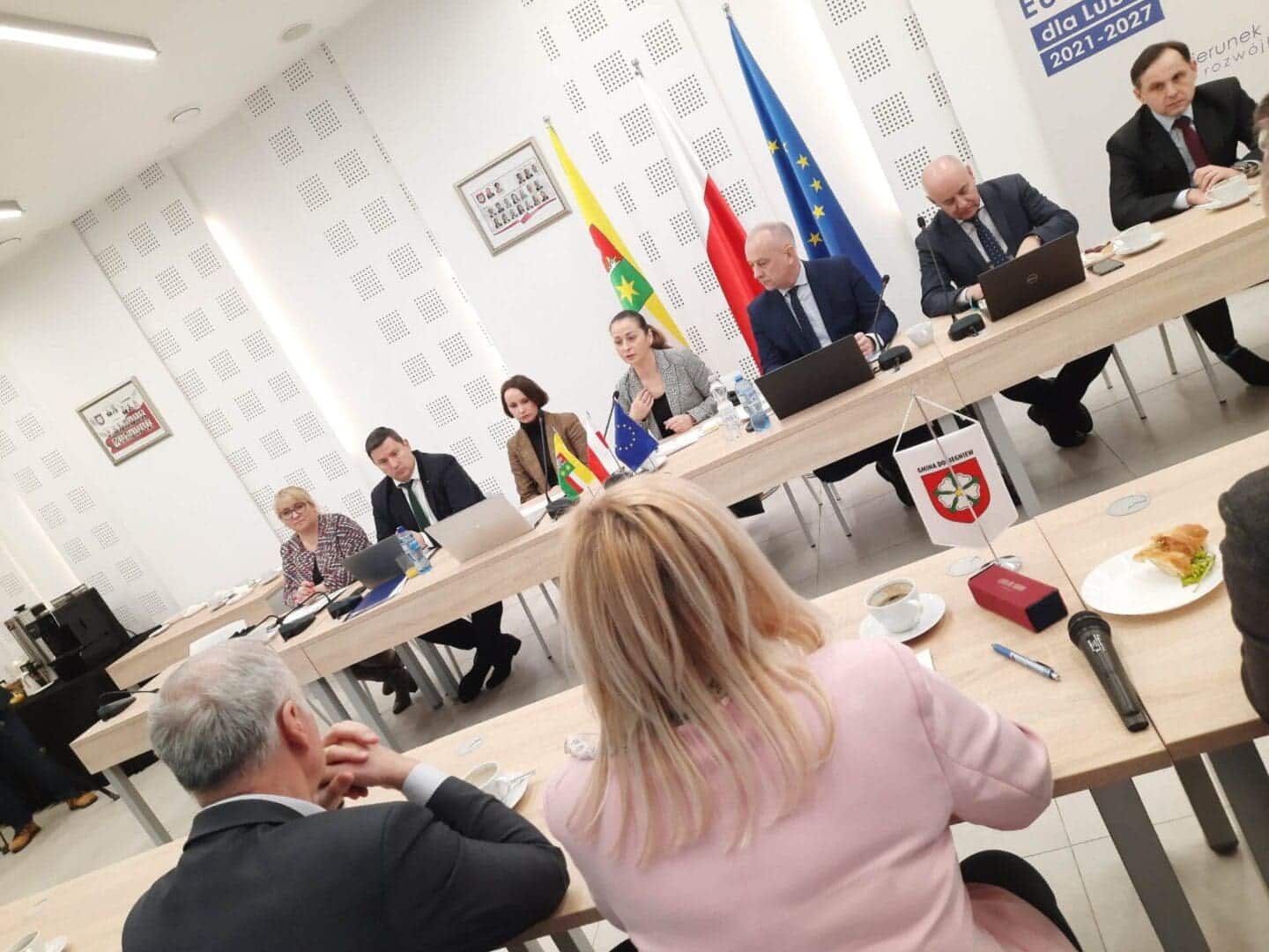   Samorządowe partnerstwa mogą już składać strategie i ruszać z projektami WIDEO