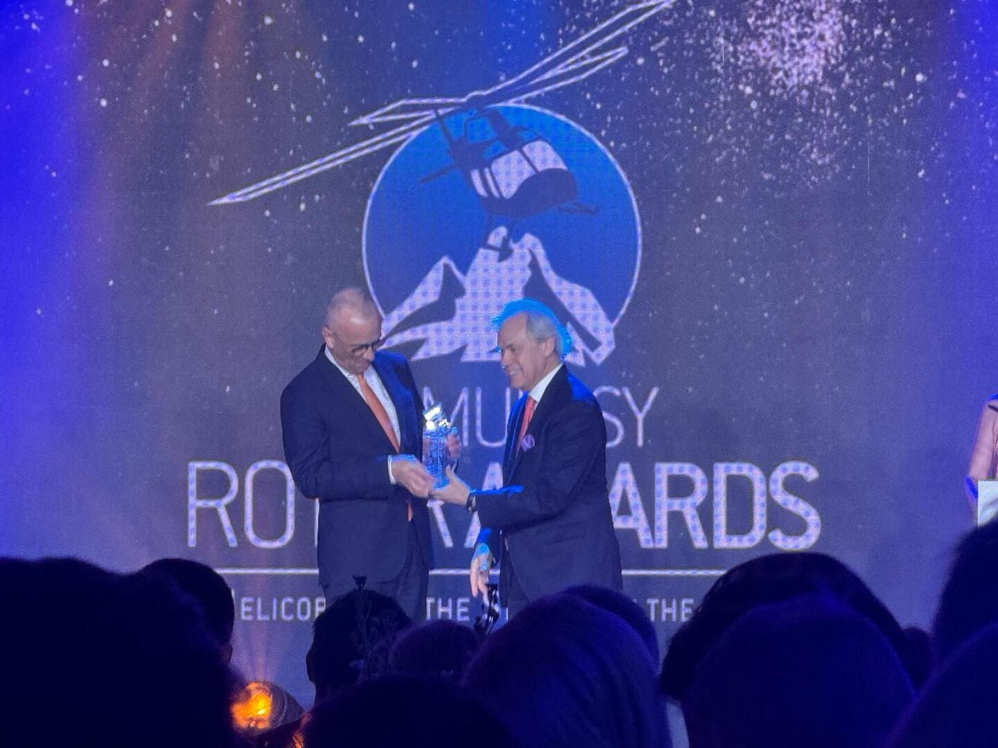 1 Gala Cumulus Rotor Awards w Warszawie Wspieramy polskie lotnictwo Statuetka dla Lubuskiego na Gali Cumulus Rotor Awards