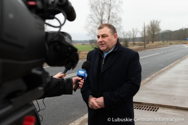 Podsumowanie projektu „Rozbudowa drogi wojewódzkiej nr 295 w miejscowości Miodnica”  zrealizowane w ramach programu RPO 2014-2020. fot. Tomasz Browarczyk