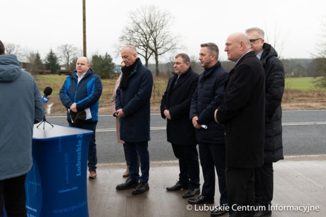 Podsumowanie projektu „Rozbudowa drogi wojewódzkiej nr 295 w miejscowości Miodnica”  zrealizowane w ramach programu RPO 2014-2020. fot. Tomasz Browarczyk