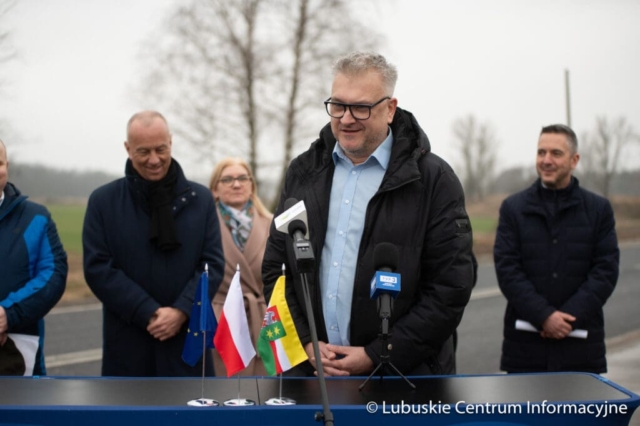 Podsumowanie projektu „Rozbudowa drogi wojewódzkiej nr 295 w miejscowości Miodnica”  zrealizowane w ramach programu RPO 2014-2020. fot. Tomasz Browarczyk