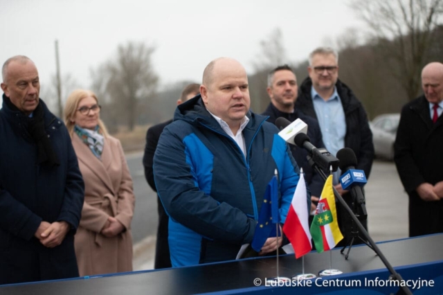 Podsumowanie projektu „Rozbudowa drogi wojewódzkiej nr 295 w miejscowości Miodnica”  zrealizowane w ramach programu RPO 2014-2020. fot. Tomasz Browarczyk