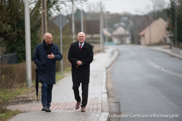 Podsumowanie projektu „Rozbudowa drogi wojewódzkiej nr 295 w miejscowości Miodnica”  zrealizowane w ramach programu RPO 2014-2020. fot. Tomasz Browarczyk