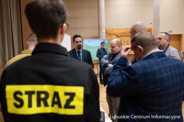 Konkurs na rzecz doposażenia jednostek Ochotniczych Straży Pożarnych (OSP) w Lubuskiem w niezbędny sprzęt i wyposażenie oraz umundurowanie. fot. Tomasz Browarczyk