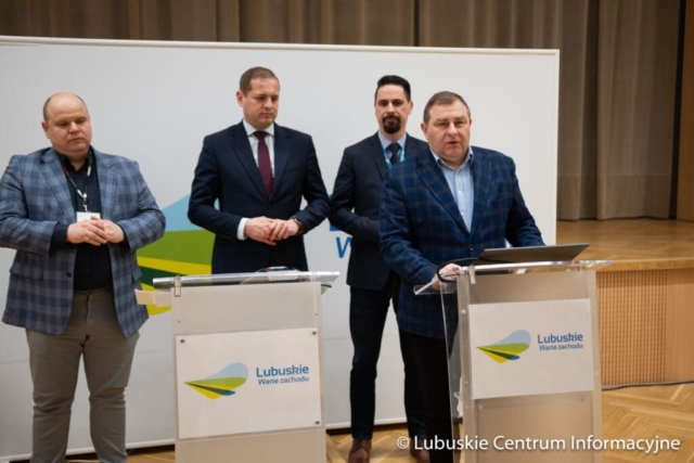 Konkurs na rzecz doposażenia jednostek Ochotniczych Straży Pożarnych (OSP) w Lubuskiem w niezbędny sprzęt i wyposażenie oraz umundurowanie. fot. Tomasz Browarczyk