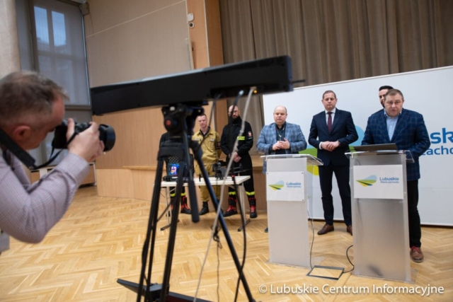 Konkurs na rzecz doposażenia jednostek Ochotniczych Straży Pożarnych (OSP) w Lubuskiem w niezbędny sprzęt i wyposażenie oraz umundurowanie. fot. Tomasz Browarczyk