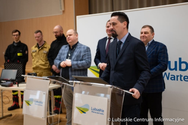 Konkurs na rzecz doposażenia jednostek Ochotniczych Straży Pożarnych (OSP) w Lubuskiem w niezbędny sprzęt i wyposażenie oraz umundurowanie. fot. Tomasz Browarczyk