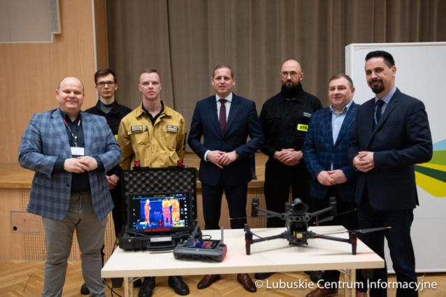 Konkurs na rzecz doposażenia jednostek Ochotniczych Straży Pożarnych (OSP) w Lubuskiem w niezbędny sprzęt i wyposażenie oraz umundurowanie. fot. Tomasz Browarczyk