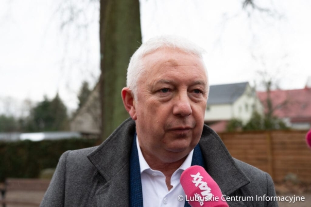 Wizytacja rewitalizowanego pałacu w zielonogórskiej Ochli fot. Tomasz Browarczyk/ Lubuskie Centrum Informacyjne