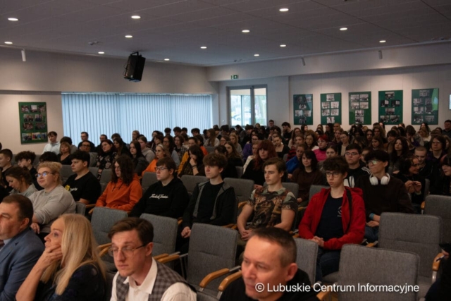 Konferencja – Kamień w bucie – między depresją a lękiem. Konferencja – Kamień w bucie – między depresją a lękiem.
