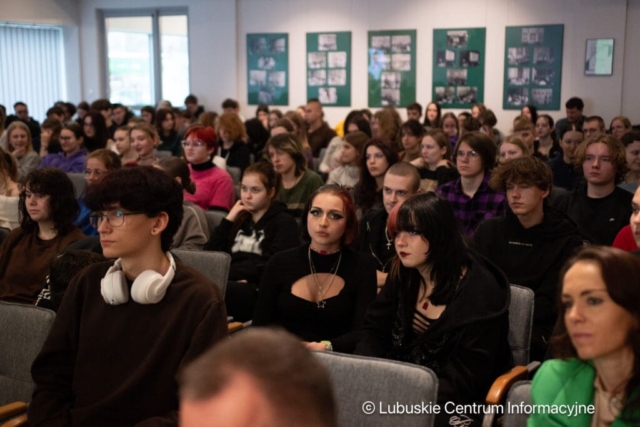 Konferencja – Kamień w bucie – między depresją a lękiem. Konferencja – Kamień w bucie – między depresją a lękiem.