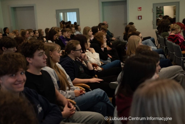 Konferencja – Kamień w bucie – między depresją a lękiem. Konferencja – Kamień w bucie – między depresją a lękiem.