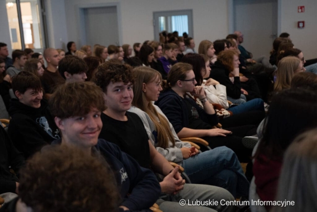 Konferencja – Kamień w bucie – między depresją a lękiem. Konferencja – Kamień w bucie – między depresją a lękiem.
