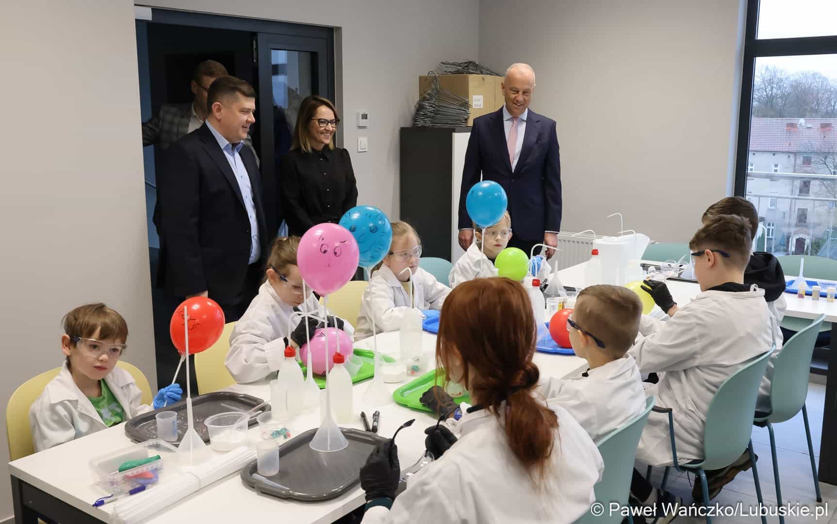 wan_08282 Marszałek odwiedził Gorzowski Ośrodek Technologiczny Gorzowski Ośrodek Technologiczny chce się rozrosnąć