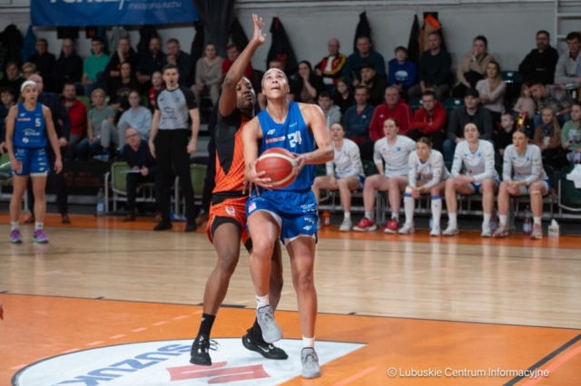 Mecz KGHM Polkowice -  PolskaStrefaInwestycji Enea AJP Gorzow Wielkopolski pierwszy mecz finalowy 12.03.2024