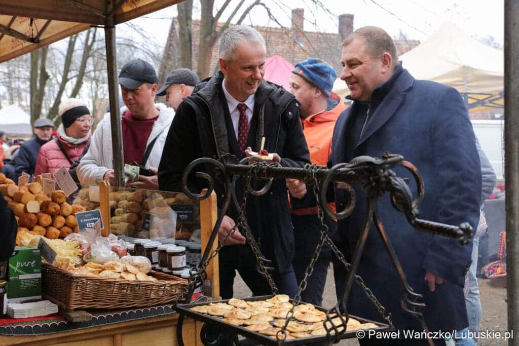 Jarmark Kaziukowy w skansenie w Ochli