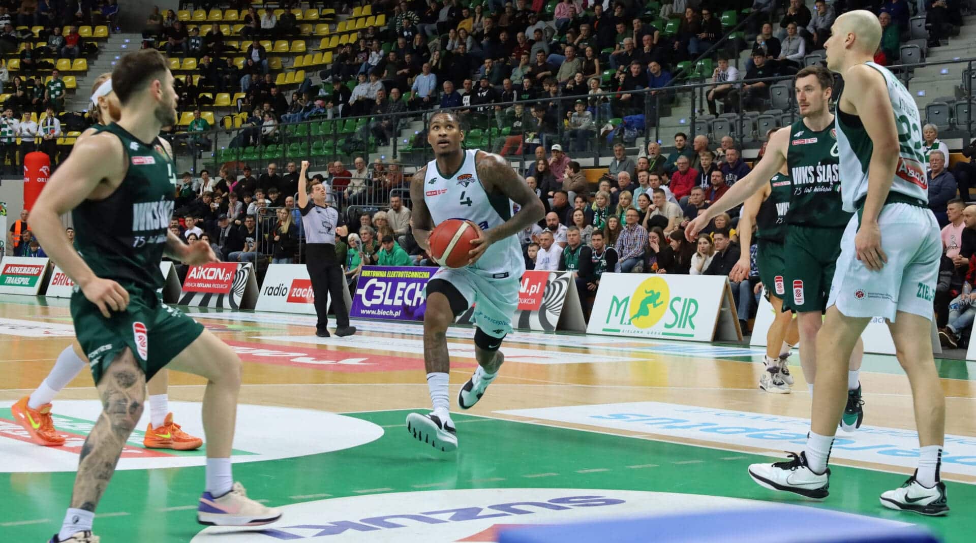 IMG_7376 Mężczyźni grający w koszykówkę Zastal z nowym trenerem ale bez zwycięstwa ZDJĘCIA