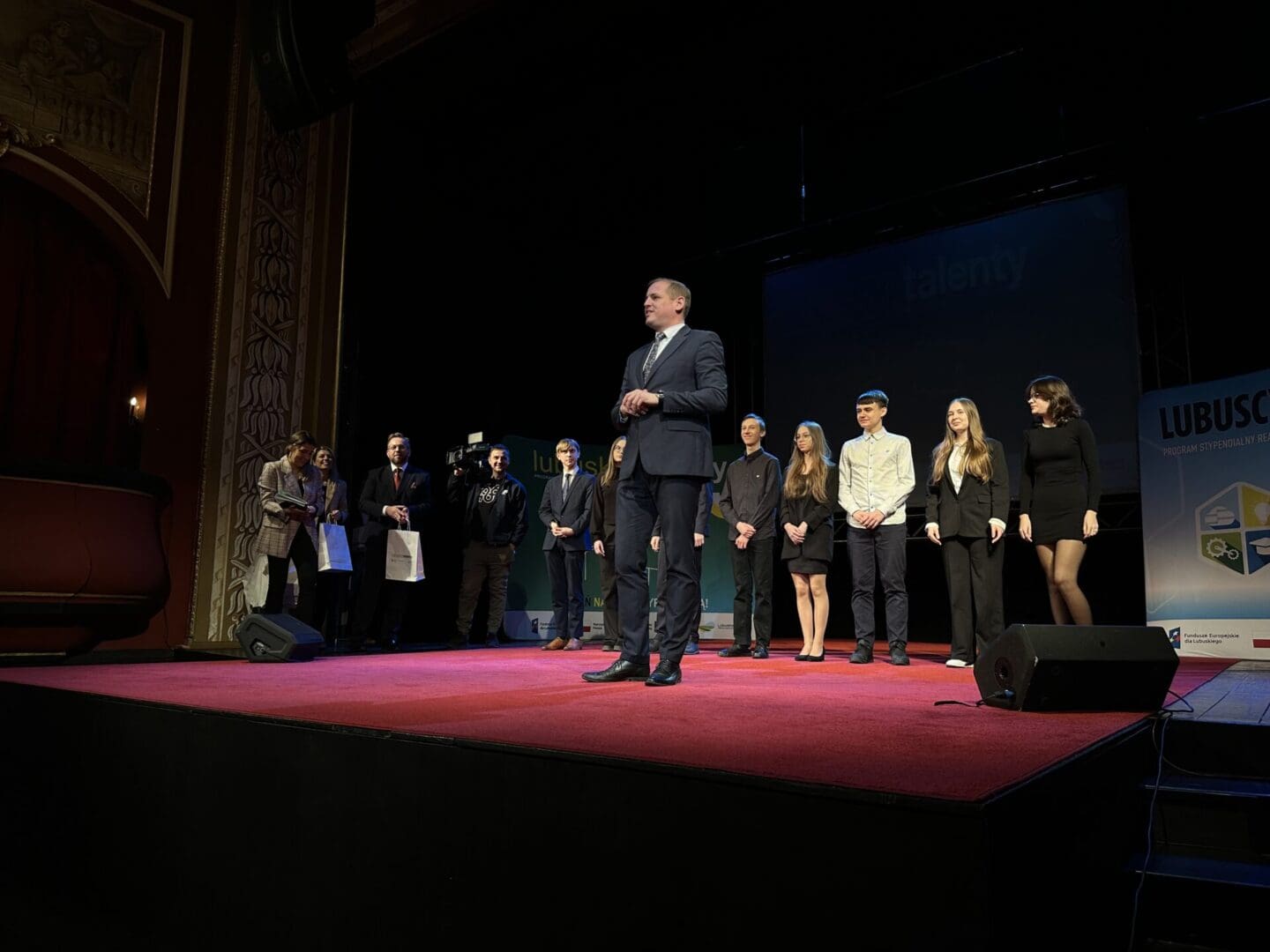   Młodzi uzdolnieni Lubuszanie nagrodzeni Gala z udziałem stypendystów w Gorzowie Wlkp WIDEO ZDJĘCIA