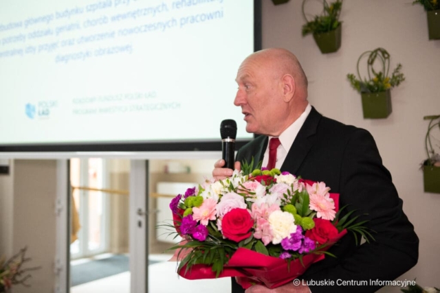 Rozbudowa szpitala na wyspie w Żarach. 03.04.2024