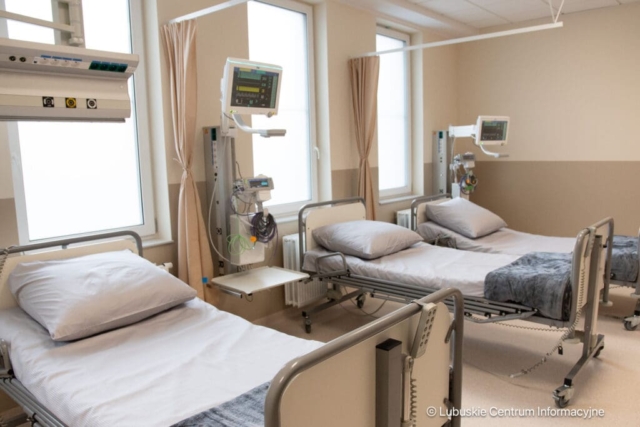 Rozbudowa szpitala na wyspie w Żarach. 03.04.2024