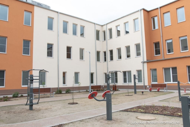 Rozbudowa szpitala na wyspie w Żarach. 03.04.2024