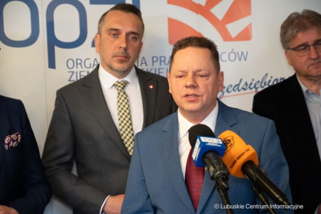 Konferencja prasowa Marcina Pabierowskiego z OPZL. 12.04.2024 Konferencja prasowa Marcina Pabierowskiego z OPZL. 12.04.2024