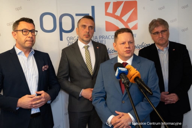 Konferencja prasowa Marcina Pabierowskiego z OPZL. 12.04.2024 Konferencja prasowa Marcina Pabierowskiego z OPZL. 12.04.2024