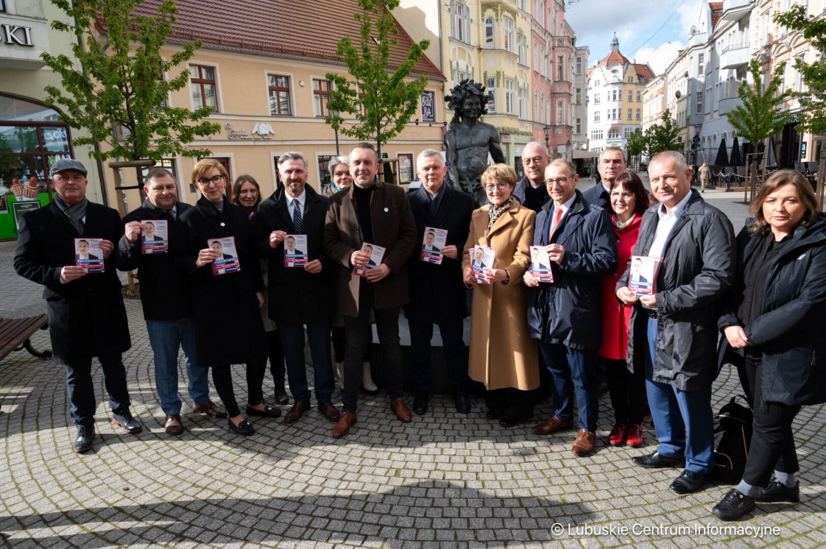 Konfrencja Marcina Pabierowskiego wraz z Tomaszem Siemoniakiem. 18.04.2024 Koalicja polityków popiera Marcina Pabierowskiego Dla dobra miasta WIDEO