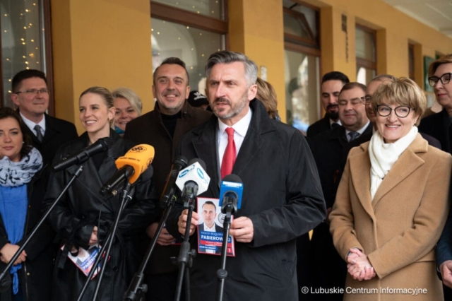 Konferencja Marcina Pabierowskiego z Aleksandrą Gajewską, Hanną Zdanowską i Jackiem Karnowski. 19.04.2024