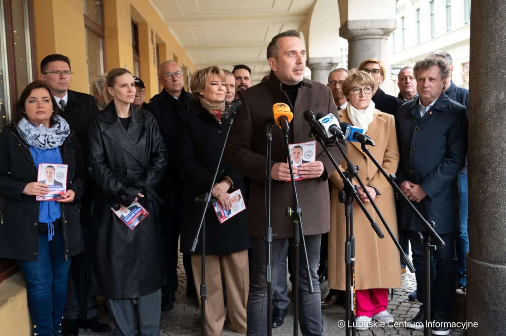   Silne wsparcie dla Pabierowskiego na finiszu kampanii FOTO