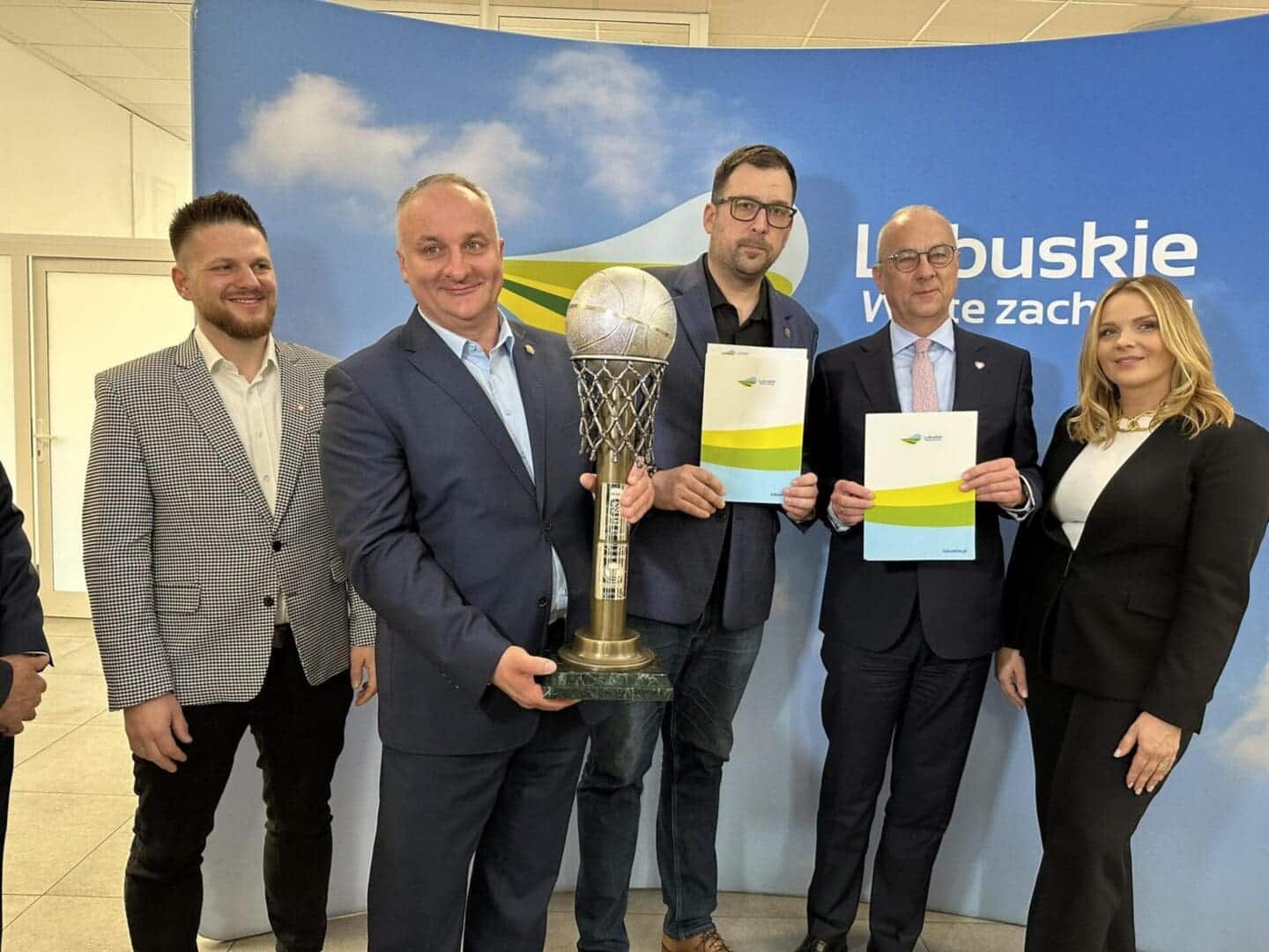   Gorzowskie koszykarki także będą promowały region WIDEO FOTO