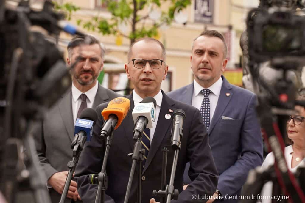 Zielona Góra zasługuje na więcej! (WIDEO) Zielona Góra zasługuje na więcej! (WIDEO) Konferencja prasowa