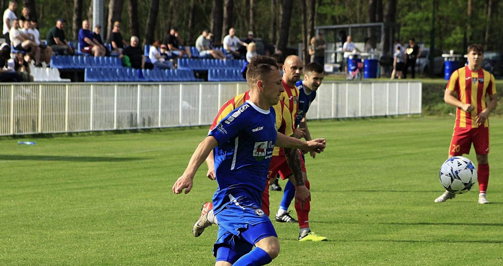 Pięciu mężczyzn gra w piłkę  Pogoń wciąż zadziwia Efektowny powrót Ilanki PODSUMOWANIE