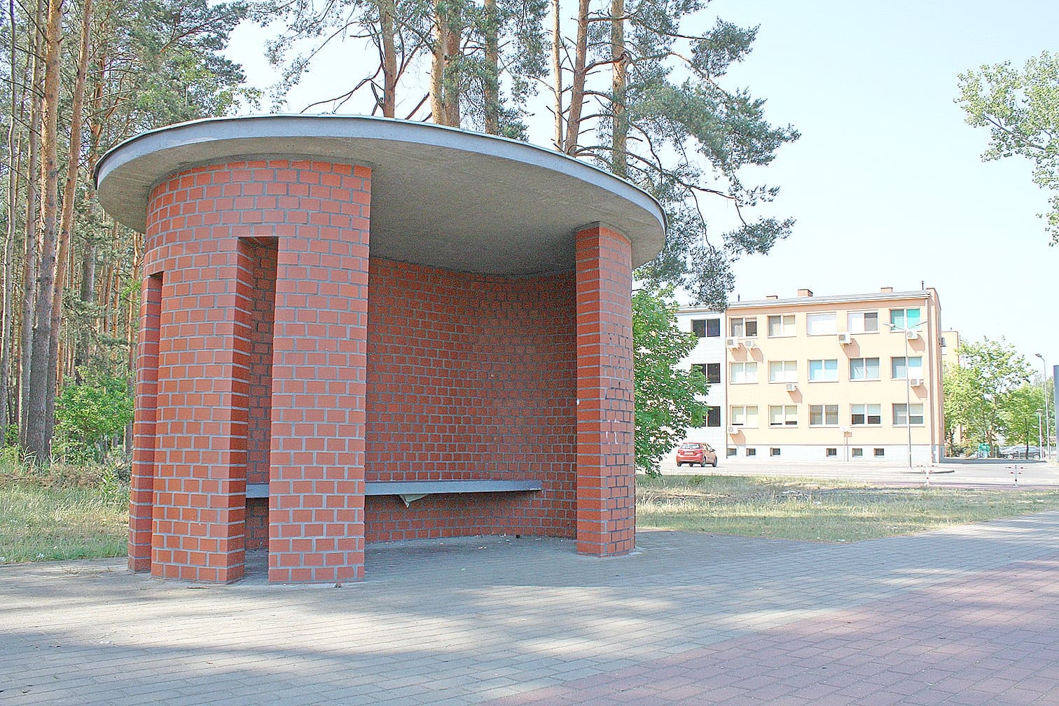 42aecc8b-d683-4dab-84d7-851c8f1eb2ea Koniec wojny o przystanek