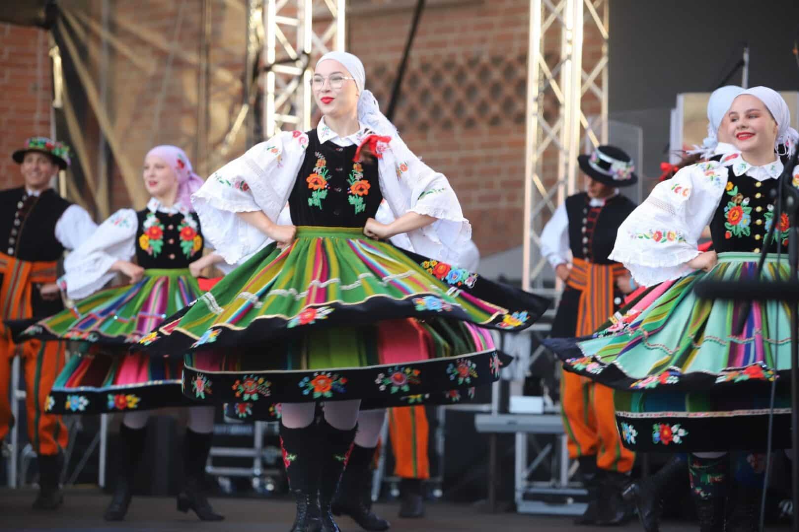 Łemkowie 30 Spotkania z Kulturą Łemkowską Dobrze nam w tym tyglu kulturowym Spotkania z Kulturą Łemkowską ZDJĘCIA