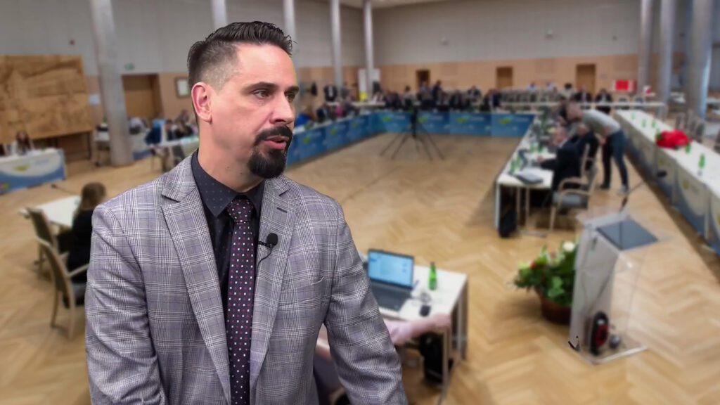 Sławomir Kotylak w studiu LCI