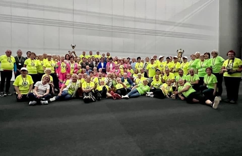 Uczestnicy Lubuskich Igrzysk Seniorskich (fot. fb Fundacja Today Tomorrow Together - Dzisiaj Jutro Razem)