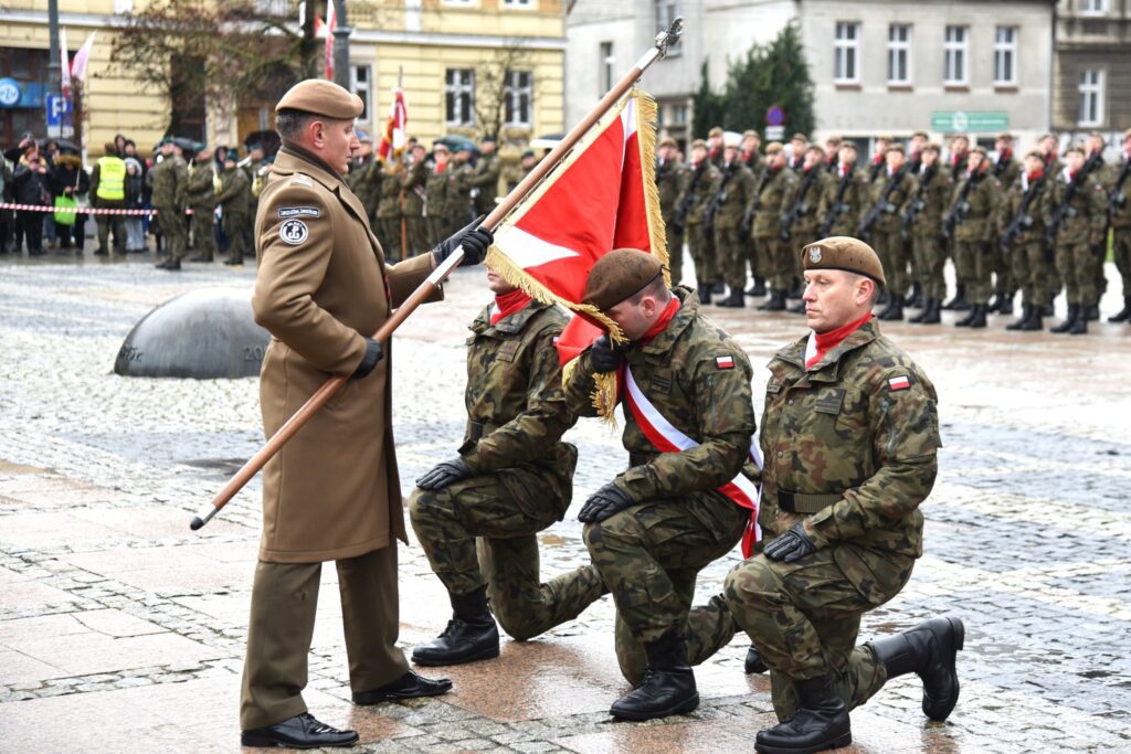 15. Lubuska Brygada Obrony Terytorialnej otrzymała Chorągiew Wojska Polskiego, a jej dowódca przejął dowodzenie nad dwoma lubuskimi batalionami lekkiej piechoty