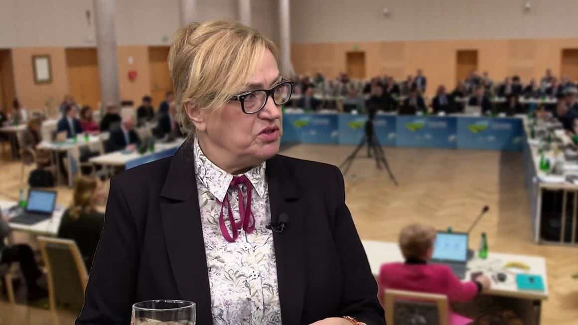 Radna województwa lubuskiego Alicja Makarska z Platformy Obywatelskiej w studiu LCI  Makarska o nadchodzącej kampanii prezydenckiej Trzaskowski ma przewagę WIDEO