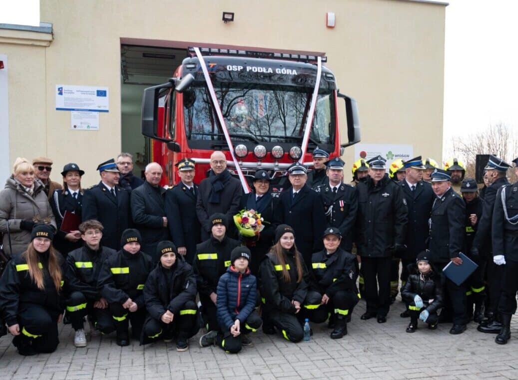   Nowy wóz strażacki dla OSP Podła Góra dzięki funduszom unijnym WIDEO