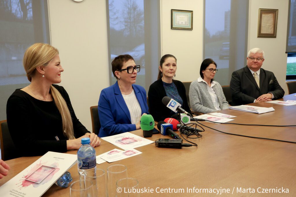 Charytatywna aukcja dzieł sztuki „Artyści dla Młodzieży” już 21 grudnia (fot. M. Czernicka)