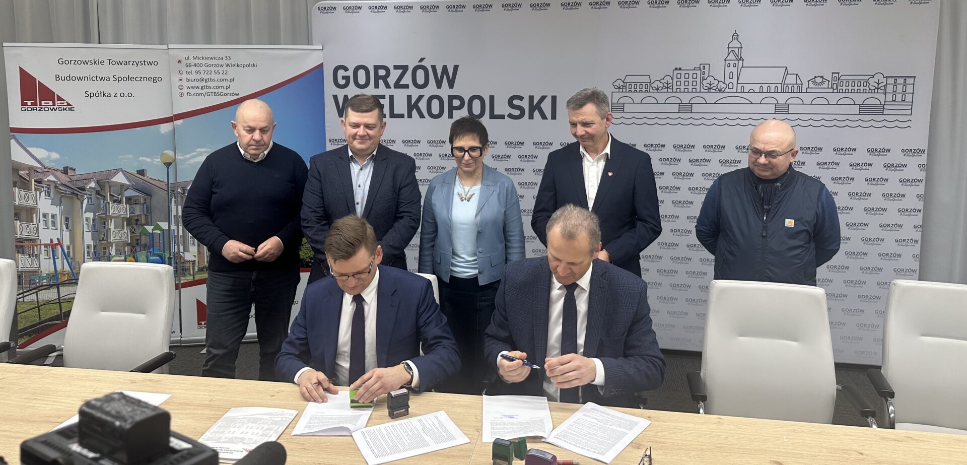 PrezesGTBS Tomasz Gierczak podpisał umowę z Przedsiębiorstwem Budowlanym Ciroko PrezesGTBS Tomasz Gierczak podpisał umowę z Przedsiębiorstwem Budowlanym Ciroko Gorzów wraca do budownictwa społecznego umowa na budynek mieszkalny podpisana