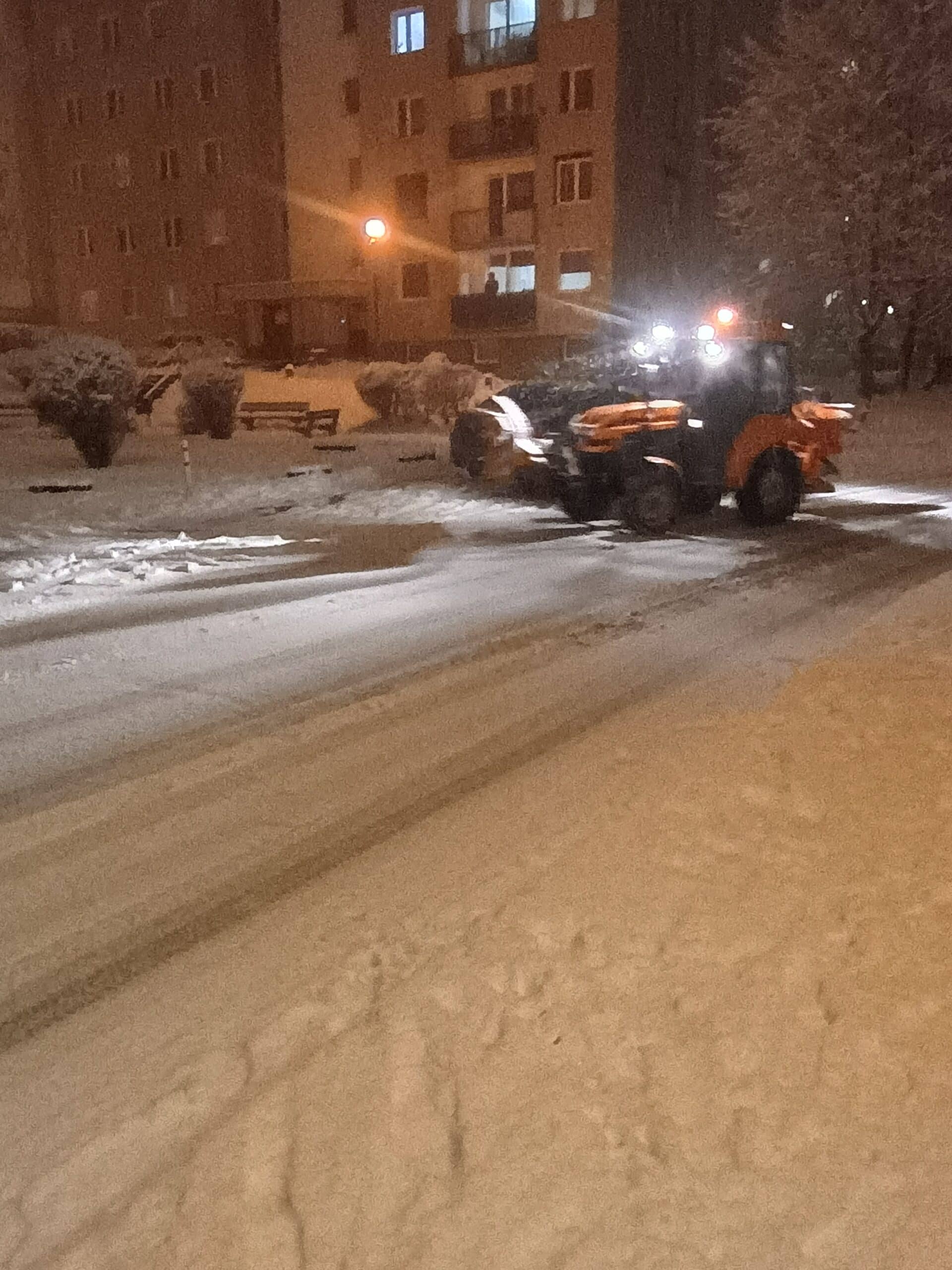   Zieloną Górę zasypało Ilość śniegu wielu zdziwiła ale drogowcy nie dali się zaskoczyć