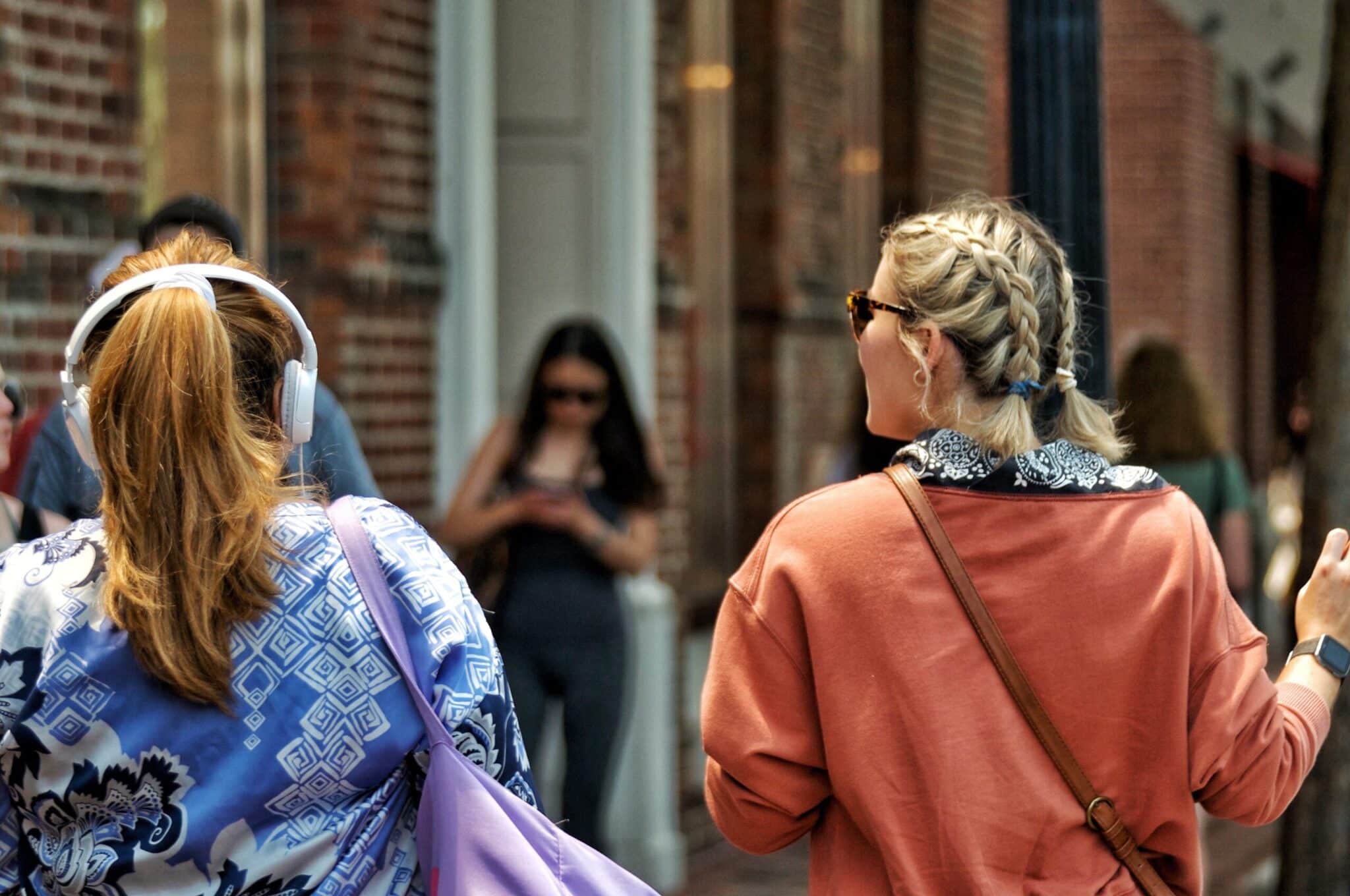 headphones-nominated-2025-03-08-07-06-49-utc Kim jest statystyczny Lubuszanin