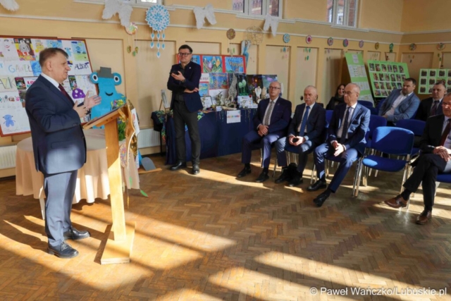 wan_6898 Otwarcie nowego skrzydła Młodzieżowego Ośrodka Socjoterapii w Ośnie Lubuskim