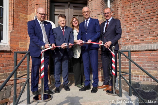 wan_6939 Otwarcie nowego skrzydła Młodzieżowego Ośrodka Socjoterapii w Ośnie Lubuskim