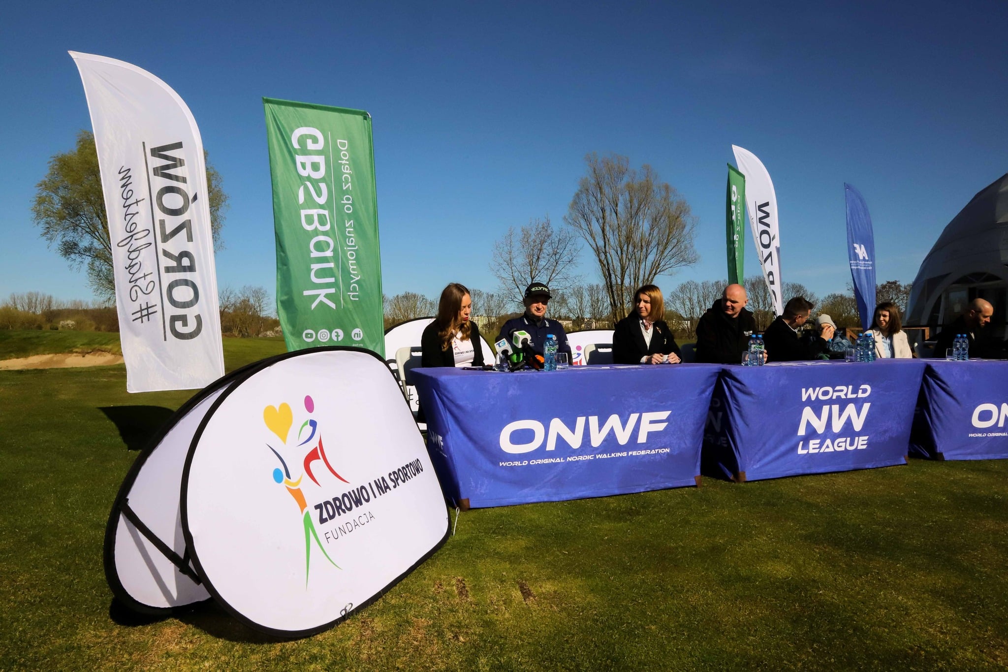 Konferencja prasowa na polu golfowym ZAWARCIE fot UM Gorzowa Wlkp  Gorzów Wielkopolski będzie gospodarzem Mistrzostw Polski w Nordic Walking 2025
