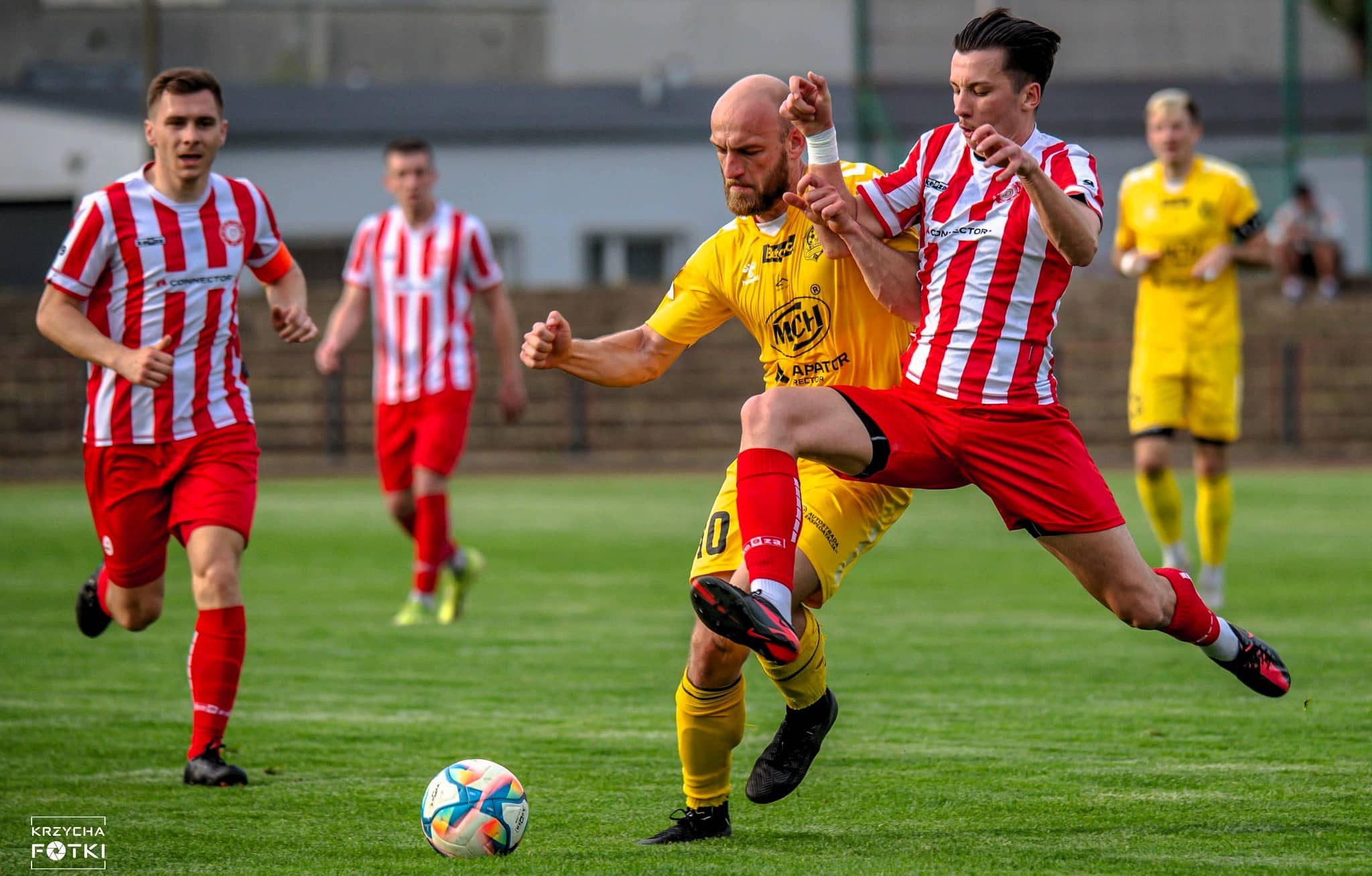 Dozamet Nowa Sól - Lechia Zielona Góra Pięciu mężczyzn gra w piłkę Puchar Polski Lechia Odra Polonia i Stal w półfinale